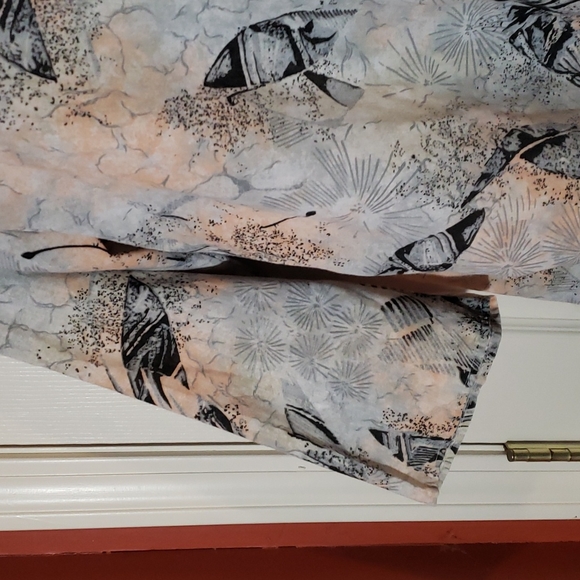 Improved Living button up Blouse - Picture 4 of 9